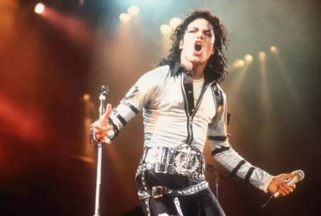 Король поп музыки Майкл Джексон – его жизнь и творчество